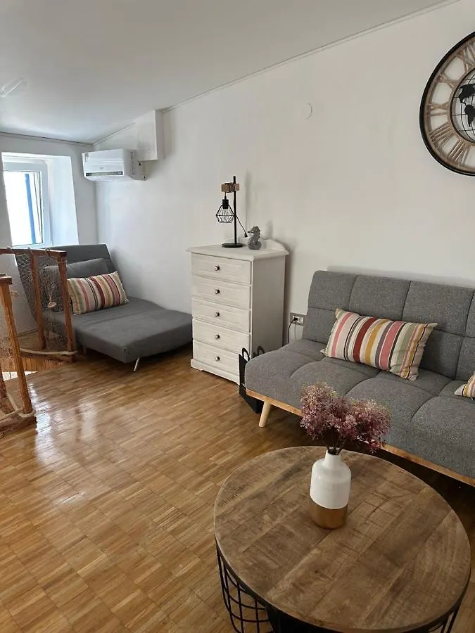 Carpe Diem Baska Apartment
